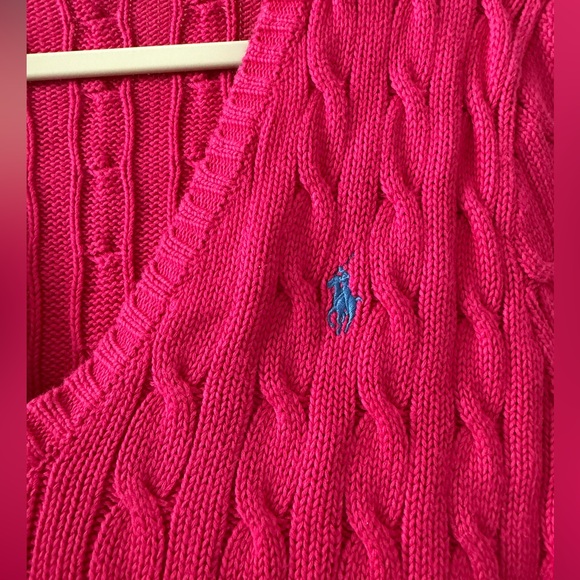 SOLD Ralph Lauren Women's Cable V-Neck Sweater - Picture 5 of 7